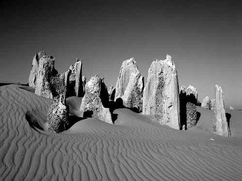 800px_pinnacles_western_australia.jpg - 15,39 kB