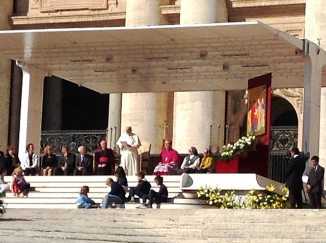 3 papa falando.jpg - 128,08 kB